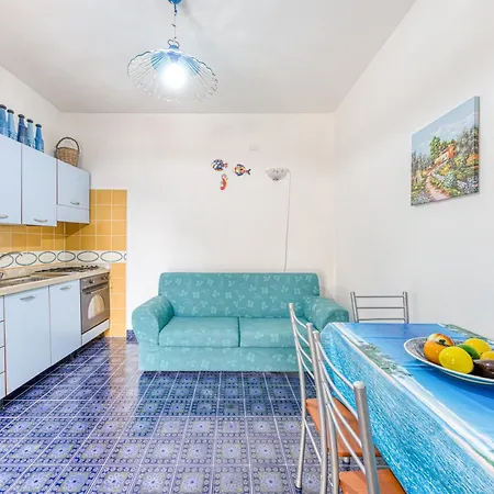 Mono Glicine Apartment